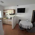 Sime 1 In - Insel Rab 17737 * Lopar